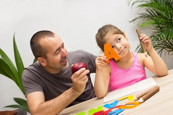 Ausbildung zum*zur Logopäd*in