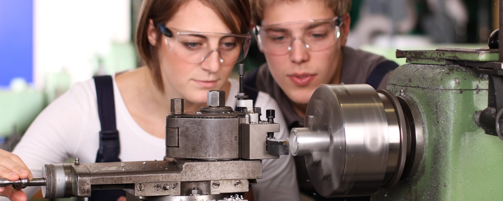 Weiterbildung Technik & Gewerbe bei der DAA